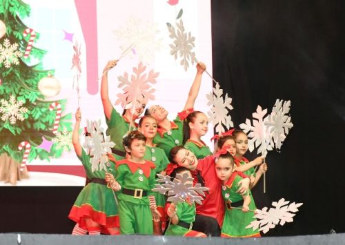 Unión familiar, risas y aplausos en la mágica Fiesta de Navidad en Los Andes